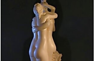 Señora de pelo largo con un consolador vídeos porno en español latino de vidrio